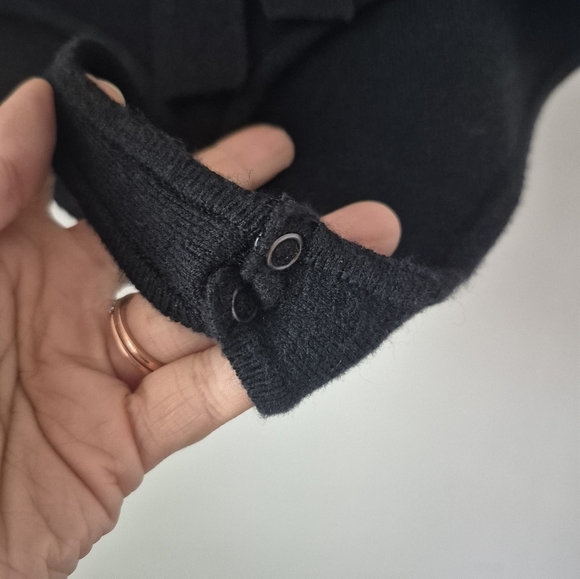 Abercrombie & Fitch Black Knit Cross Halter Top Bodysuit - Picture 4 of 6